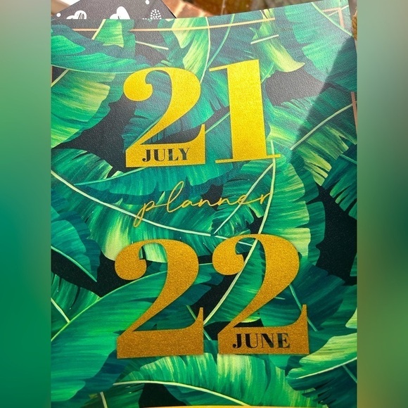 🟢DONATING 12/15!🟢 2 NEW Planners Botanical & Heart Calendars NWT - Picture 7 of 15